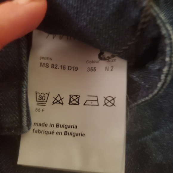 Marc Cain N2 Size 6 Cropped Heart patchwork frayed jeans NWT - Picture 9 of 11